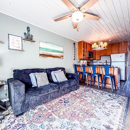 Cozy Beach Condo Sleeps 6 Pool Carolina Beach Dış mekan fotoğraf